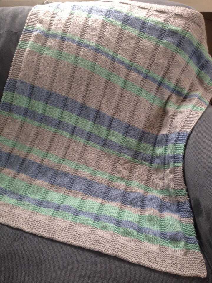 Striped blanket knitting pattern