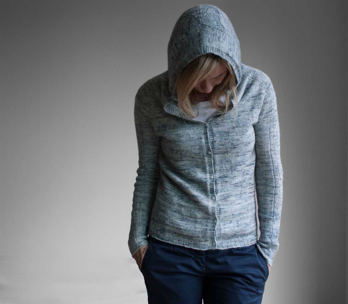 Womens hooded cardigan knitting pattern