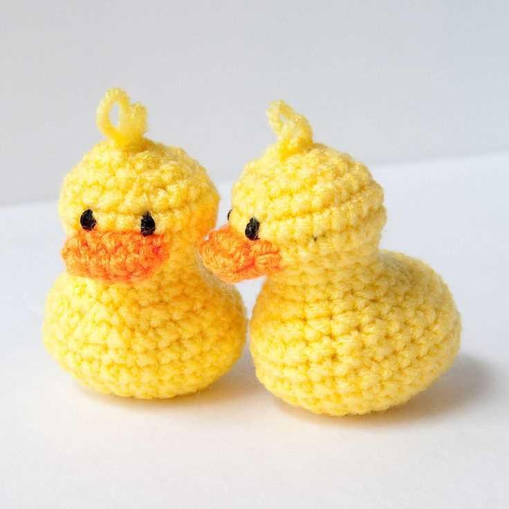 Easter duck knitting pattern