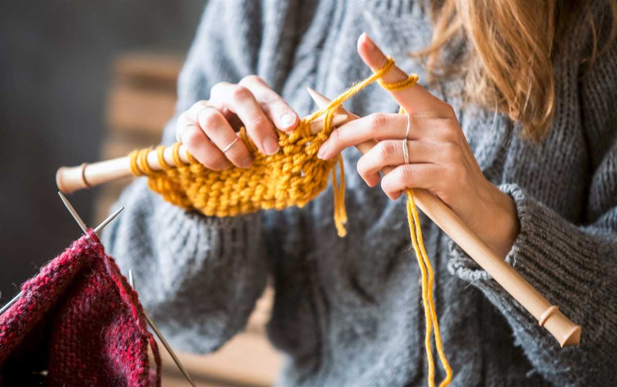 Knitting pattern magnifier
