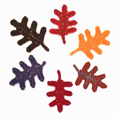 Knitted oak leaf pattern