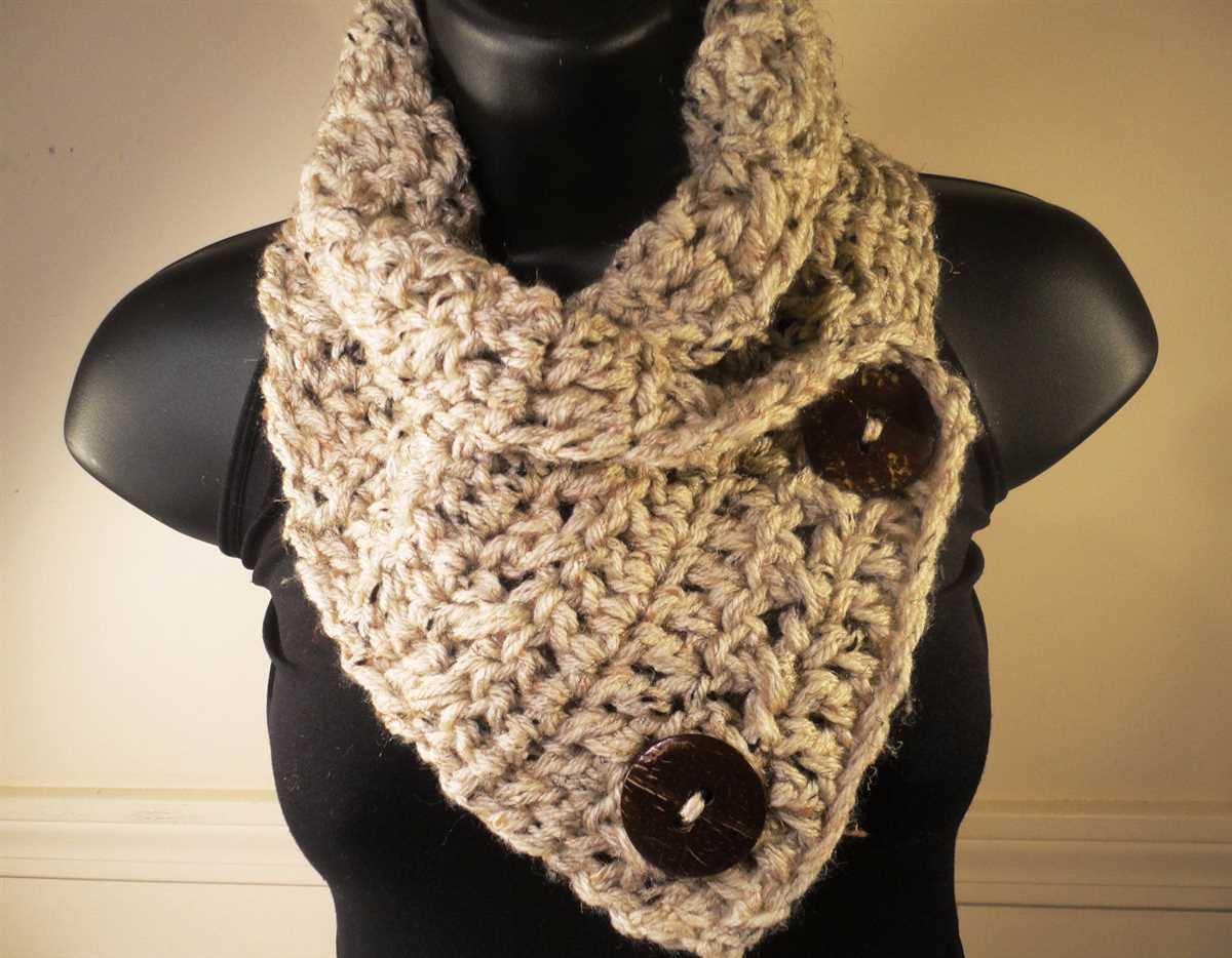 Knitting patterns for cowl neck scarves