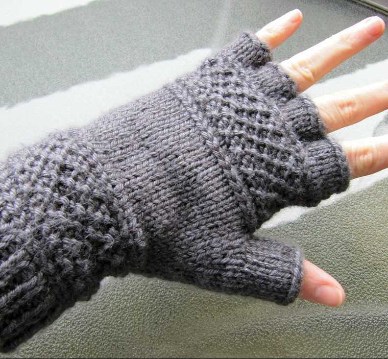Free gloves knitting pattern