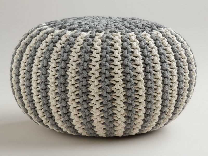 Arm knitting pouf pattern