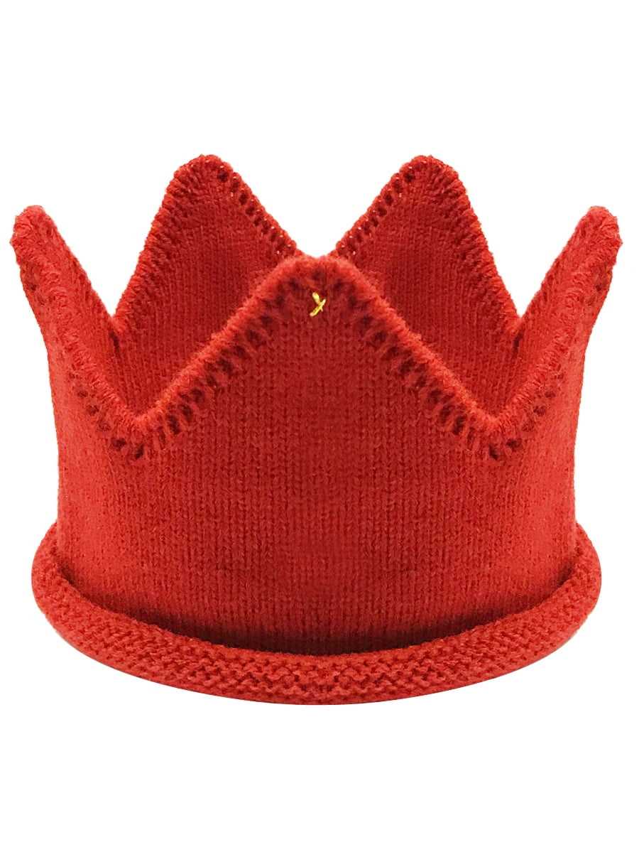 Knitted crown pattern